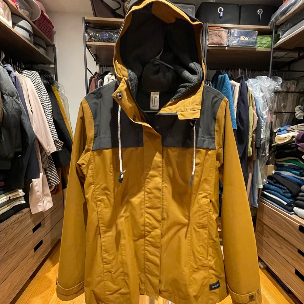 Women’s Hooded Jacket